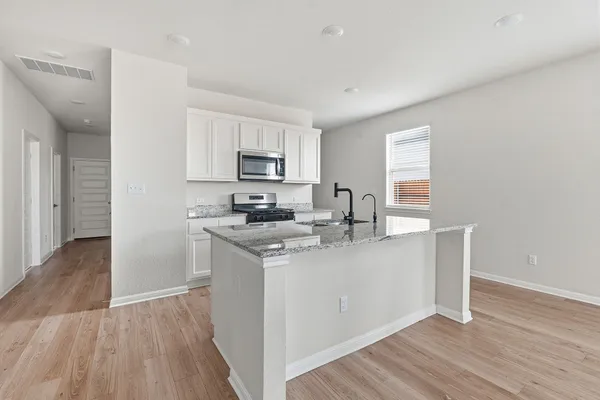 $2,100 | 323 Tolo Drive, Elgin, TX 78621