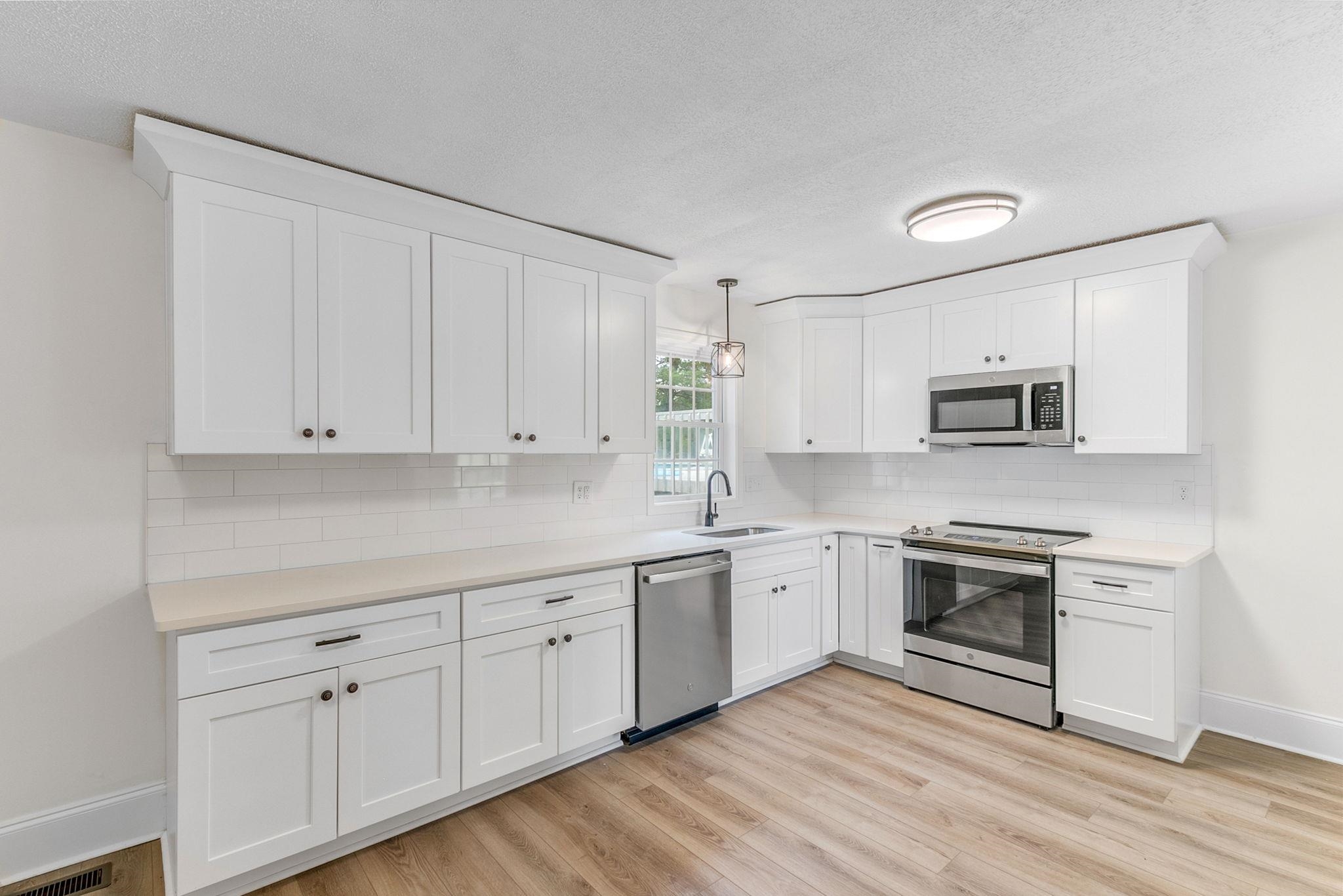 700 White Horse Rd Extension Travelers Rest, SC 29690 - Photo 8 of 36 Gallery Image 8