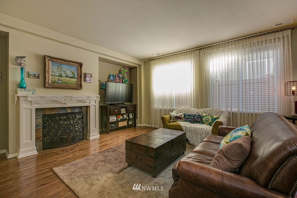 3610 183rd Place Southeast Bothell, WA 98012 - Photo 3 of 13