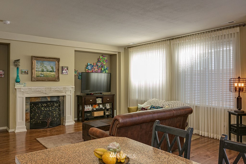 3610 183rd Place Southeast Bothell, WA 98012 - Photo 5 of 13