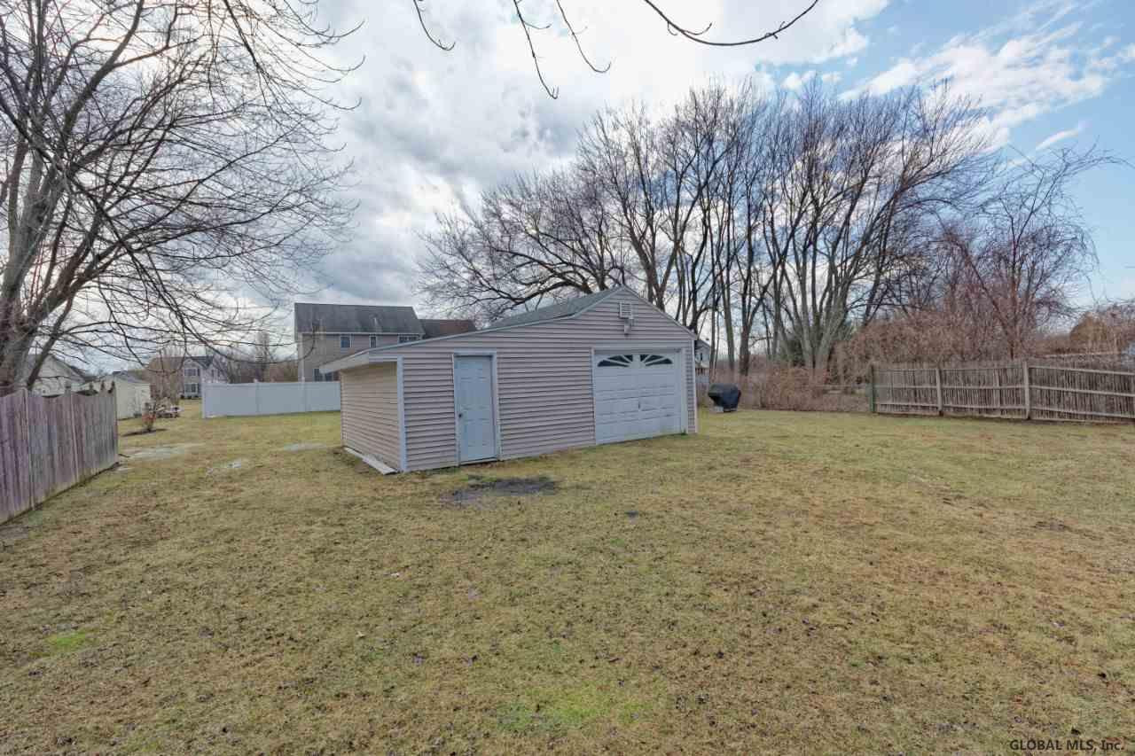 111 Fonda Road Cohoes, NY 12047 - Photo 26 of 33 Photo 27