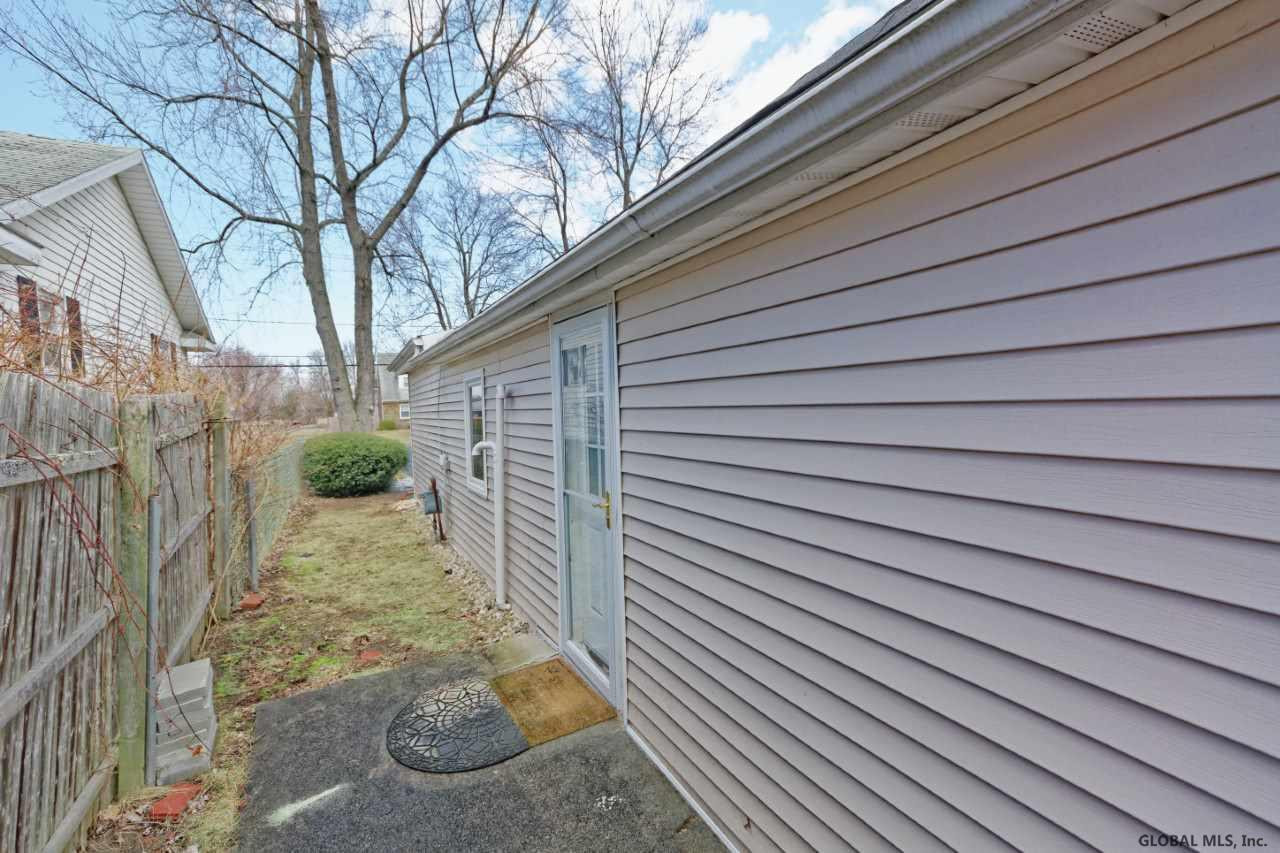 111 Fonda Road Cohoes, NY 12047 - Photo 33 of 33 Photo 34