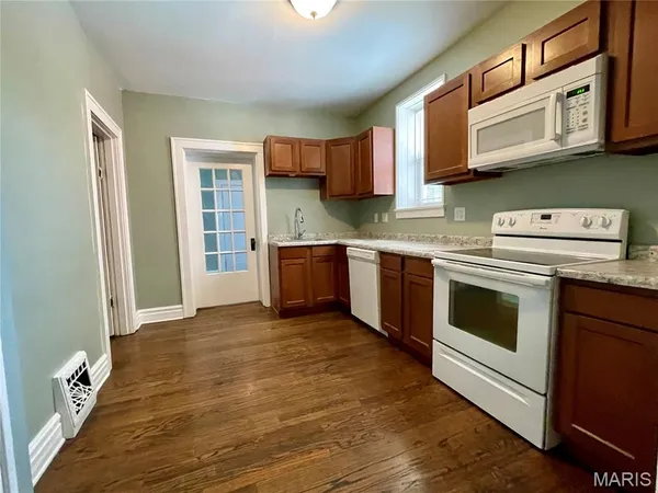 $285,000 | 2921 Brannon Avenue, St. Louis, MO 63139