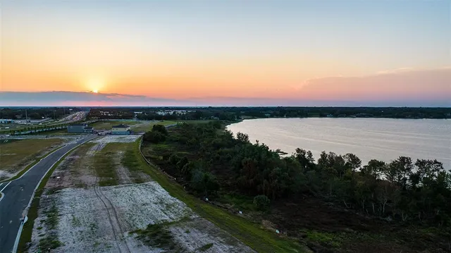 $703,289 | 19341 Lochside Lane, Mount Dora, FL 32757