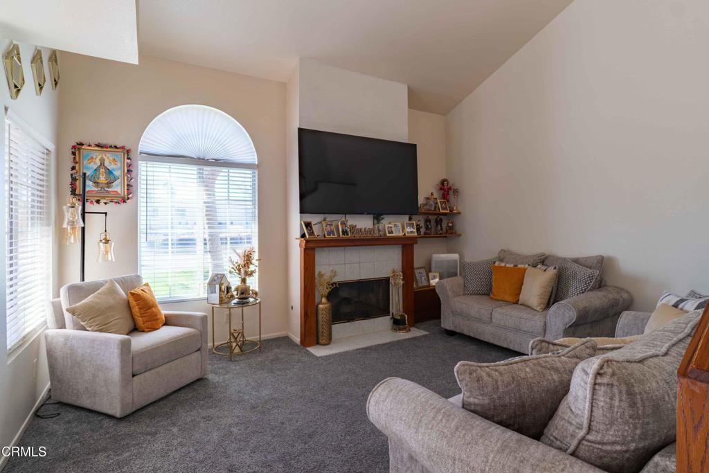 635 East Pleasant Valley Road Port Hueneme, CA 93041 - Photo 4 of 17