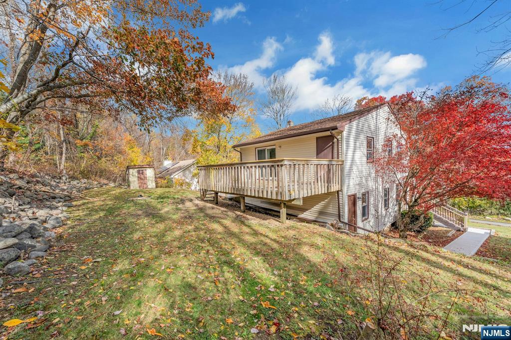 39 Delaware Road West Milford, NJ 07421 - Photo 32 of 37