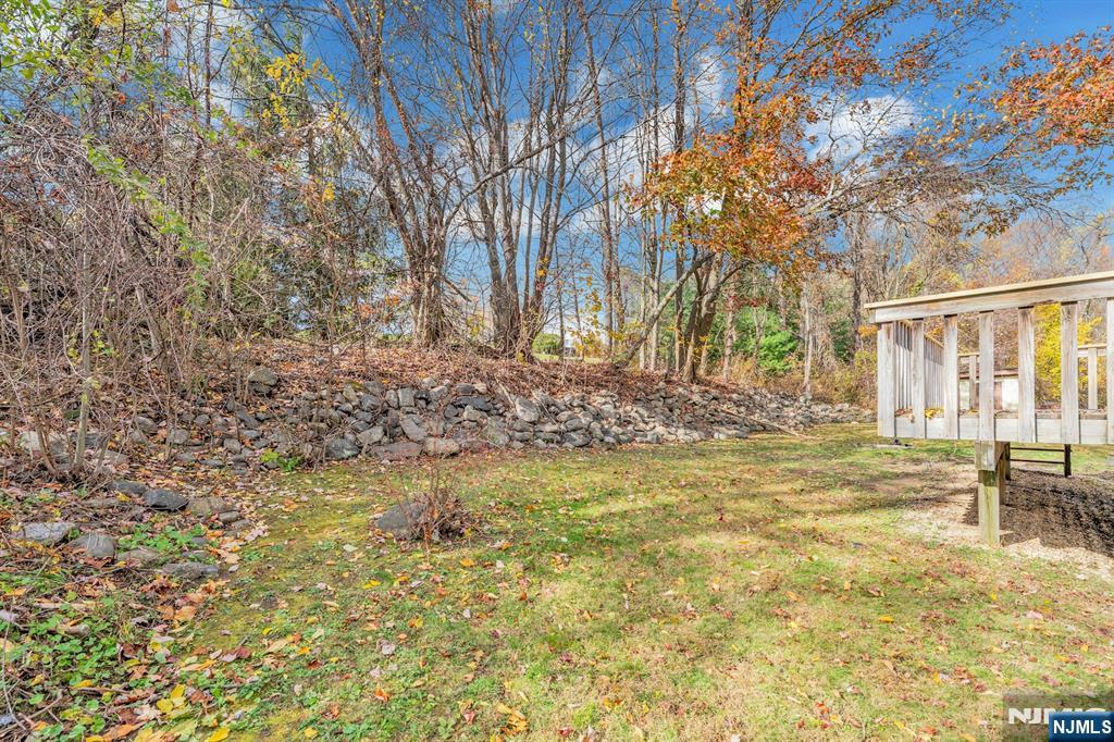 39 Delaware Road West Milford, NJ 07421 - Photo 33 of 37