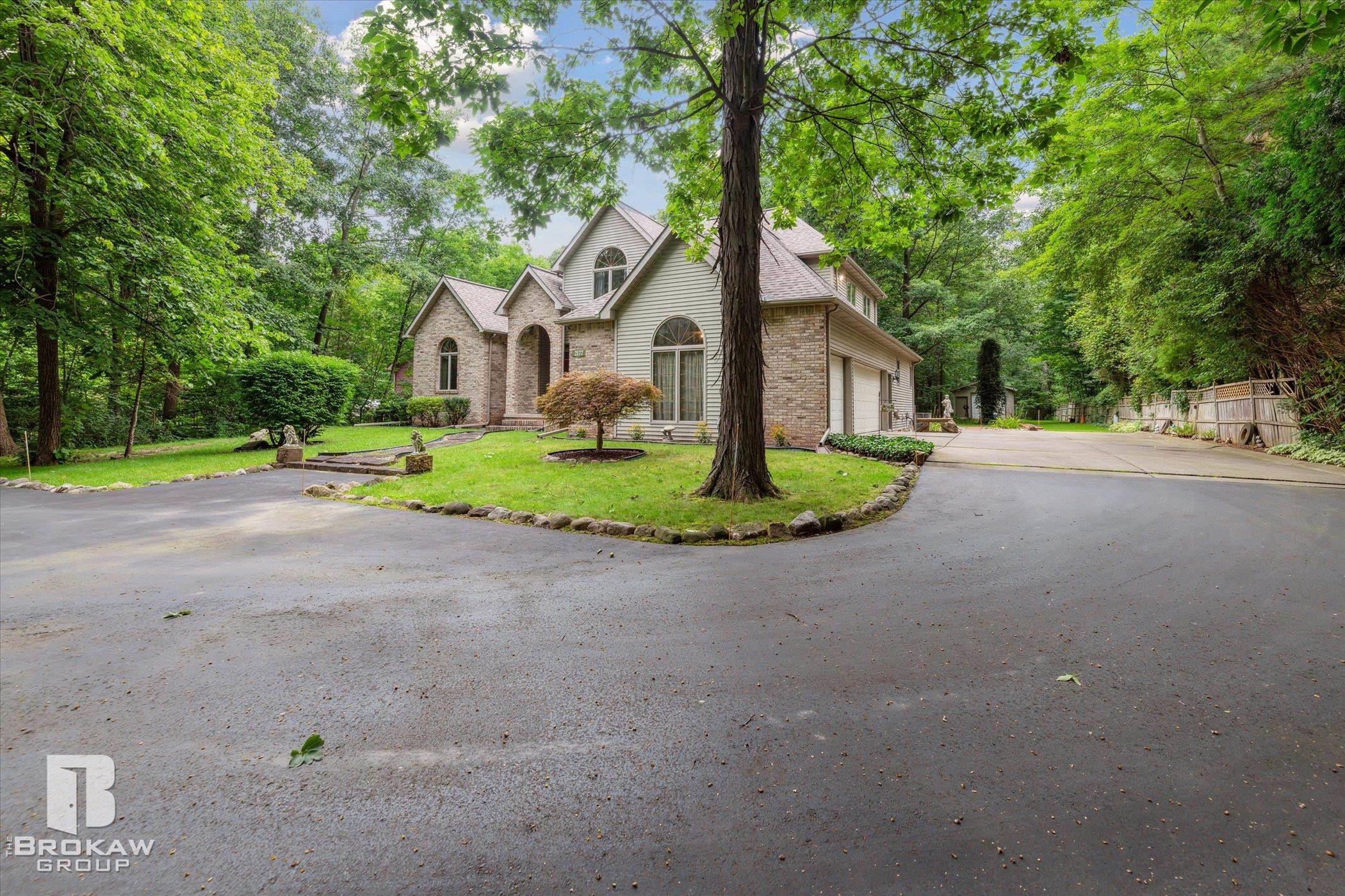 2177 South State Road Davison, MI 48423 - Photo 2 of 57