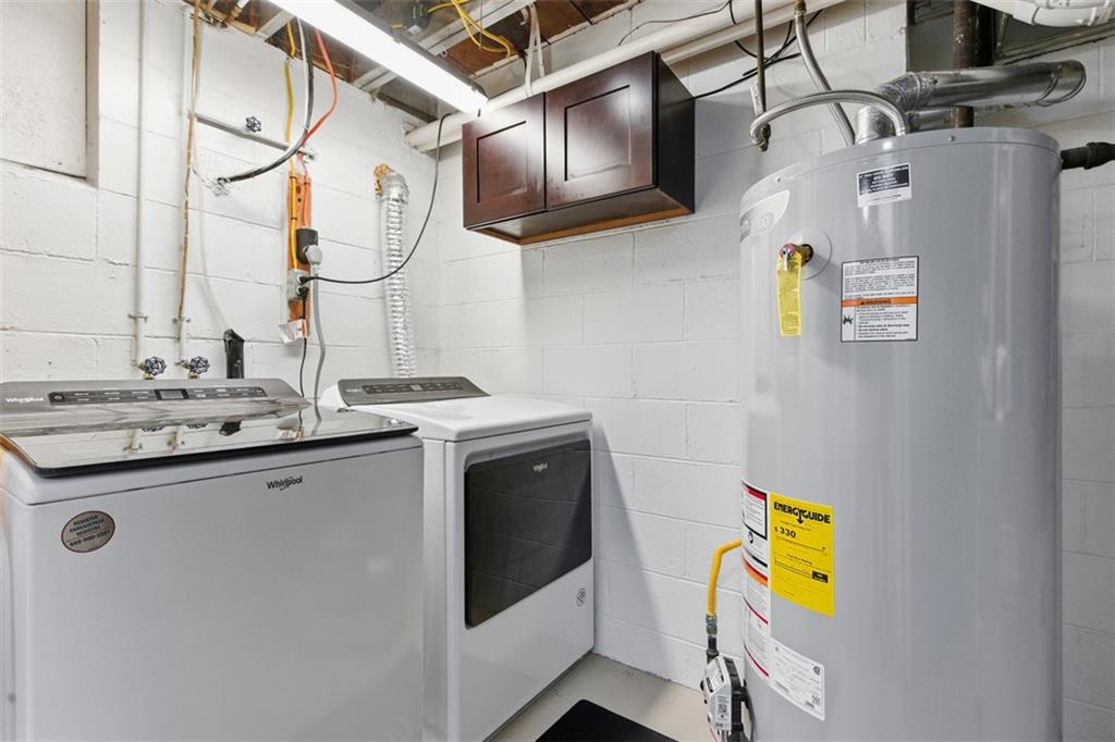 111 Crest Drive Monaca, PA 15061 - Photo 29 of 37 a utility room with dryer and washer