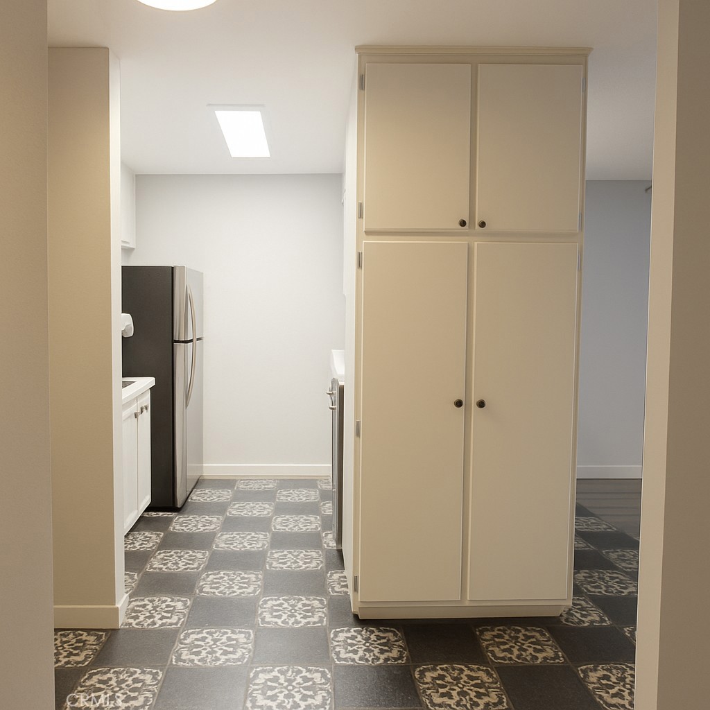 6675 Mission Gorge Road, Unit A114 San Diego, CA 92120 - Photo 8 of 26 a view of a bathroom