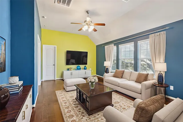 $520,000 | 9631 West Amber Bluff Lane, Katy, TX 77494