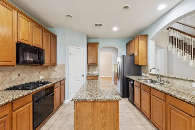 $520,000 | 9631 West Amber Bluff Lane, Katy, TX 77494