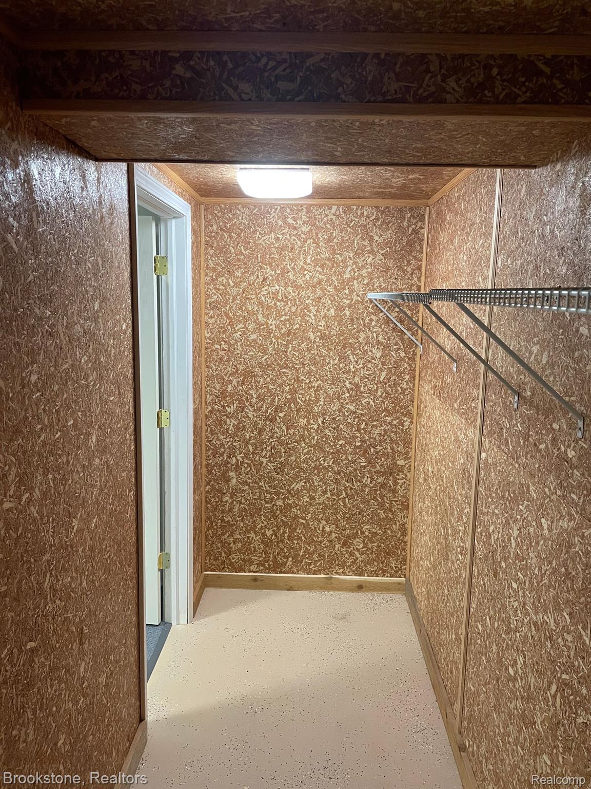 5375 Inverrary Lane Commerce Township, MI 48382 - Photo 27 of 31 Cedar closet