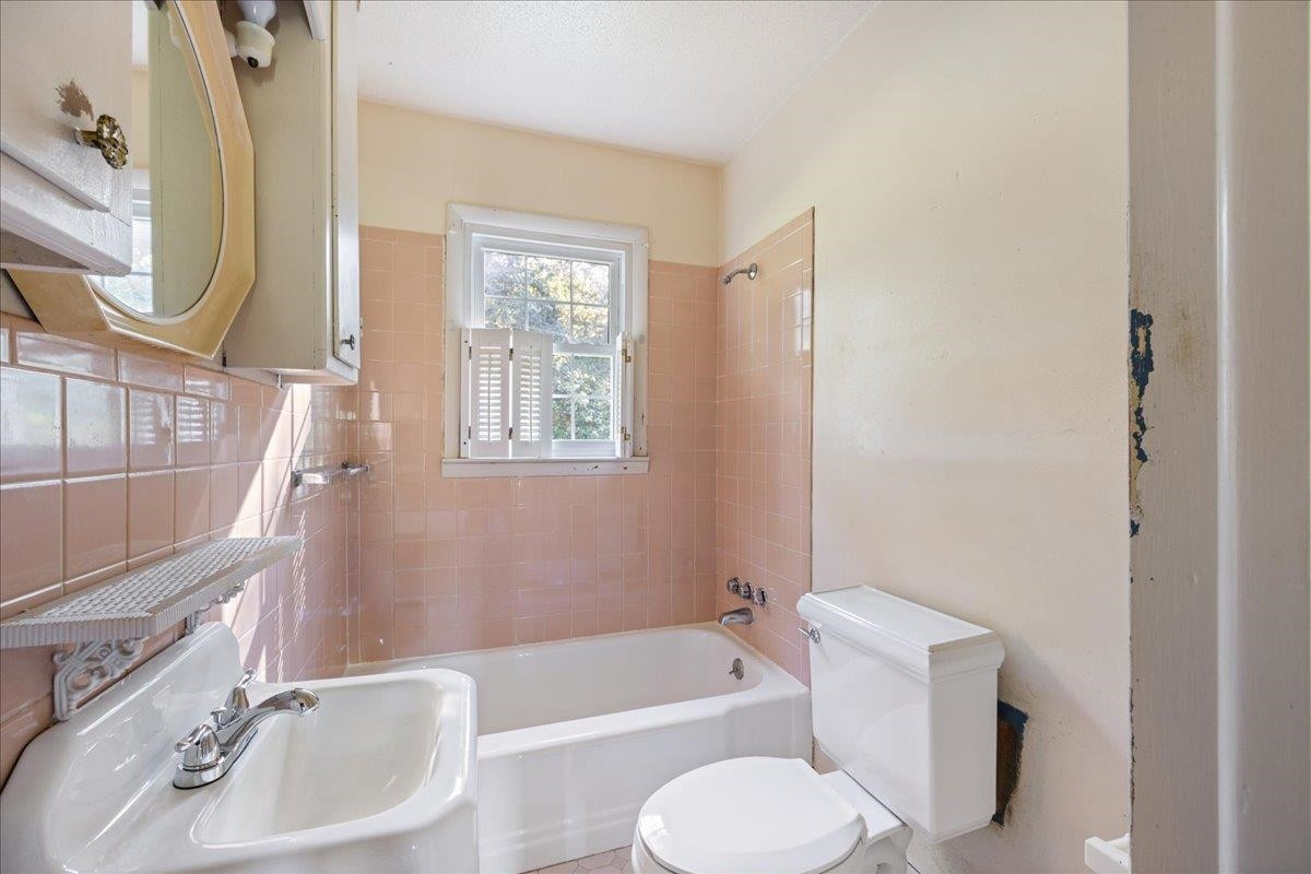 10613 Raleigh Road Four Oaks, NC 27524 - Photo 8 of 24 Photo 8