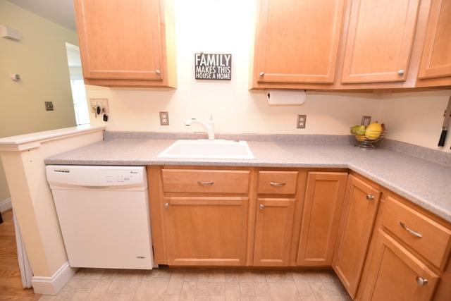 11 Smithwheel Road, Unit 46 Old Orchard Beach, ME 04064 - Photo 14 of 22 kitchen3