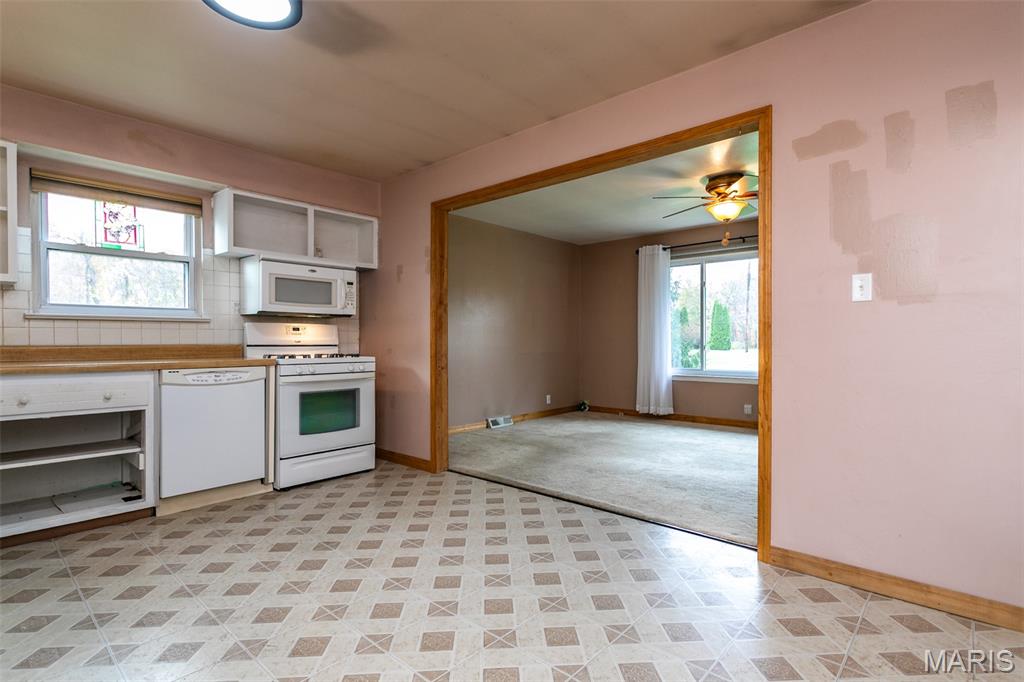 5736 Old Keebler Road Collinsville, IL 62234 - Photo 11 of 46