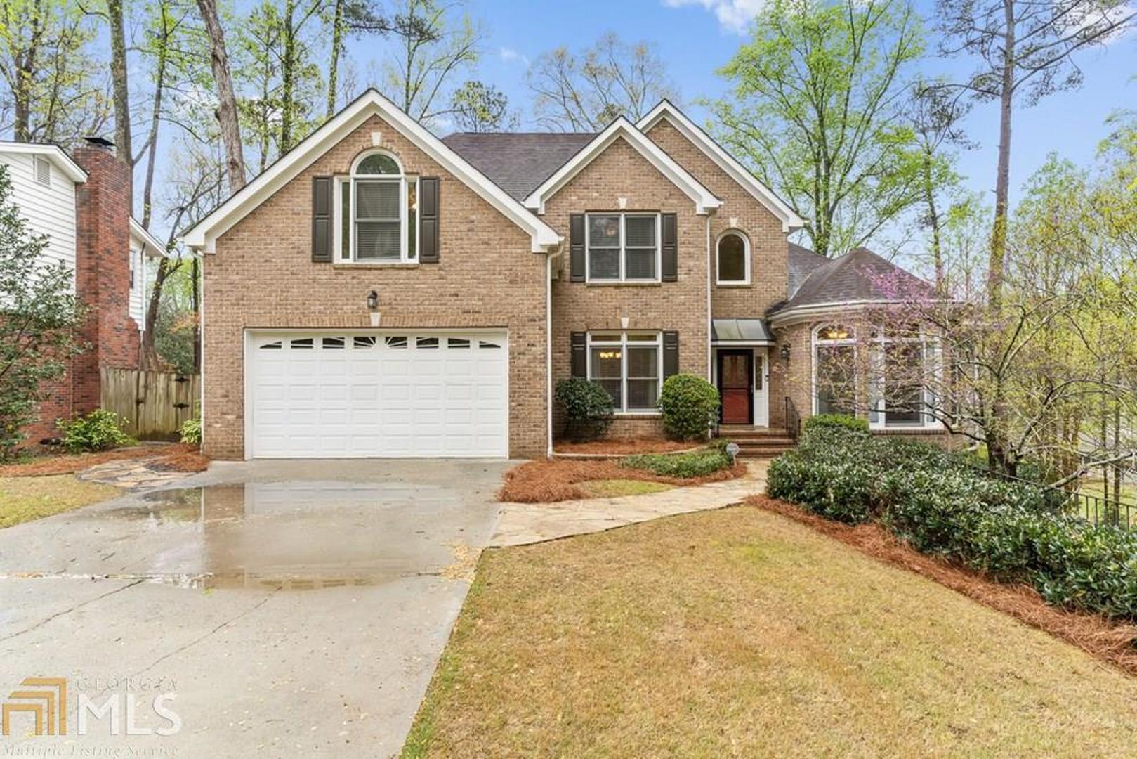 Fantastic Brick home in desirable Brookhaven!