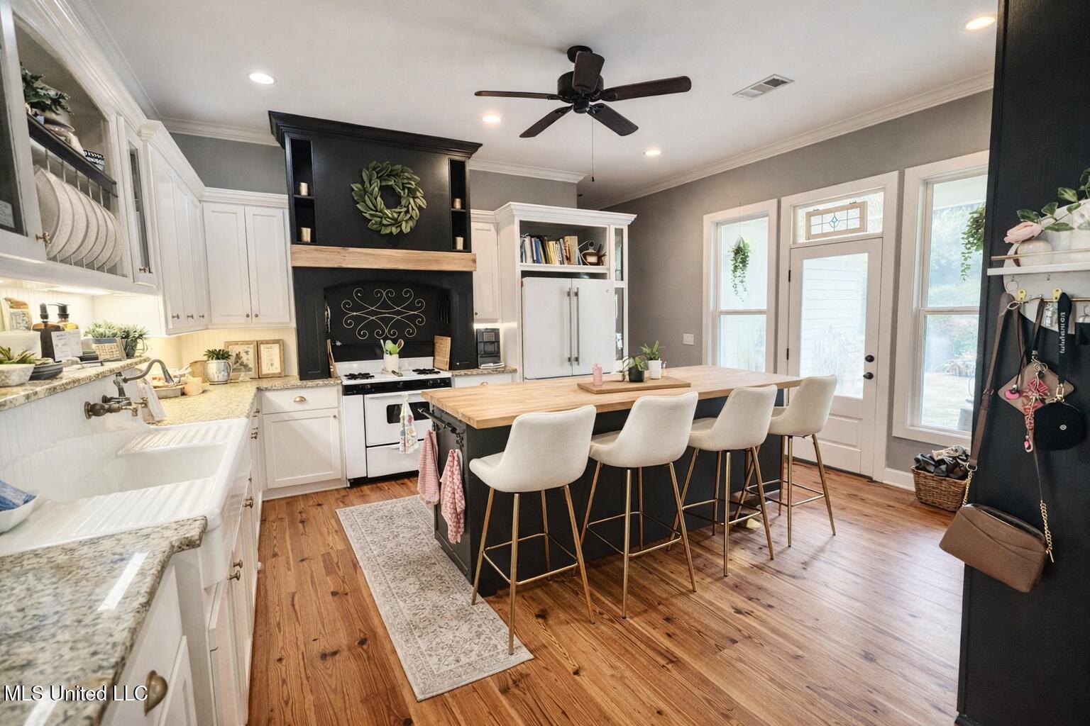 3131 Highway 43 Brandon, MS 39047 - Photo 3 of 58 kitchen 2