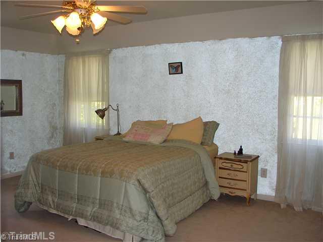 3485 River Ridge Road Pfafftown, NC 27040 - Photo 11 of 16 Master Bedroom. Upper Level Master Bedroom