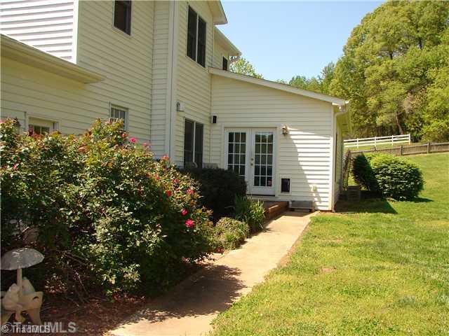 3485 River Ridge Road Pfafftown, NC 27040 - Photo 14 of 16 Other. Patio and Sunroom