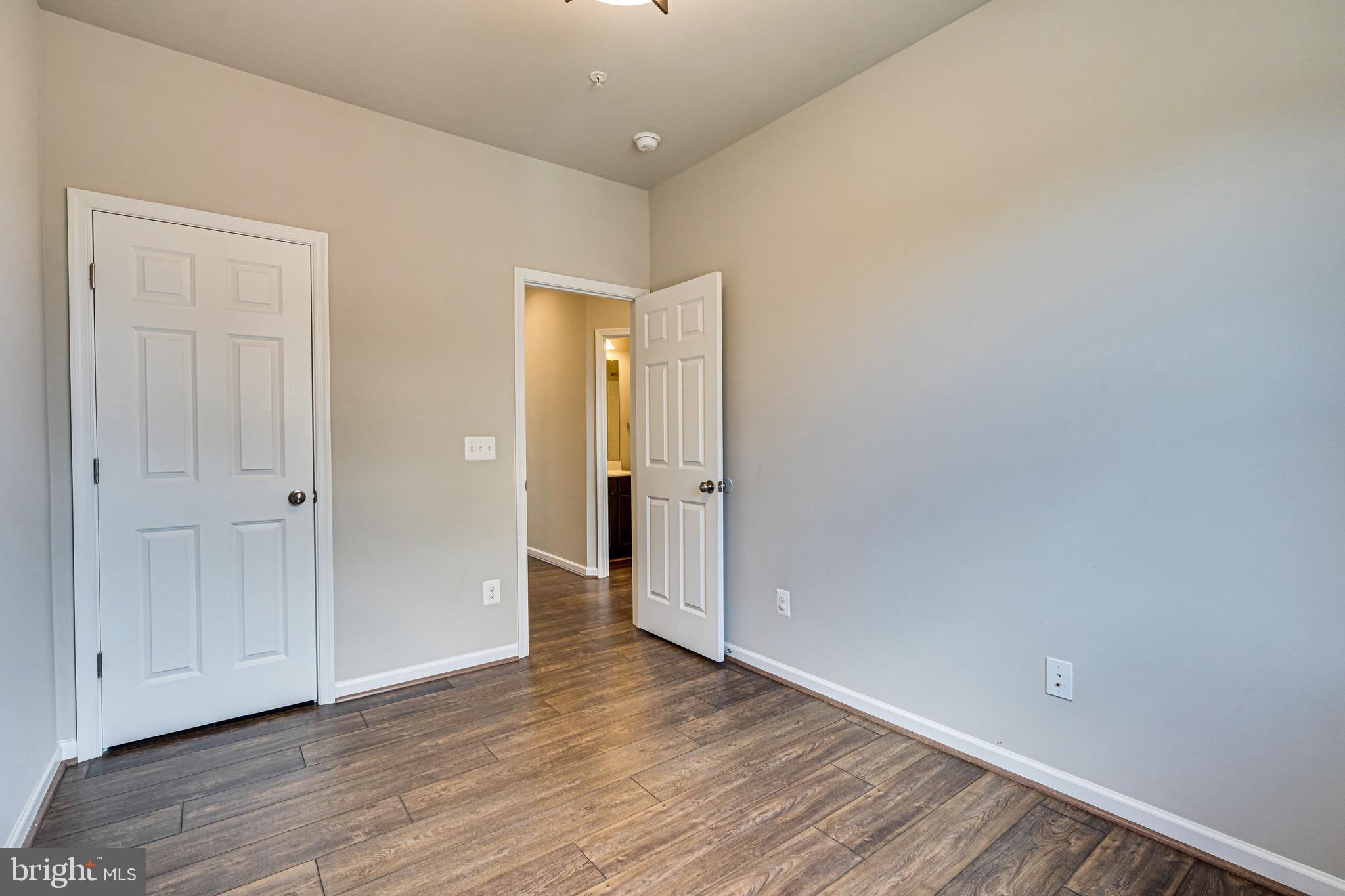 14263 Travilah Road Rockville, MD 20850 - Photo 33 of 38