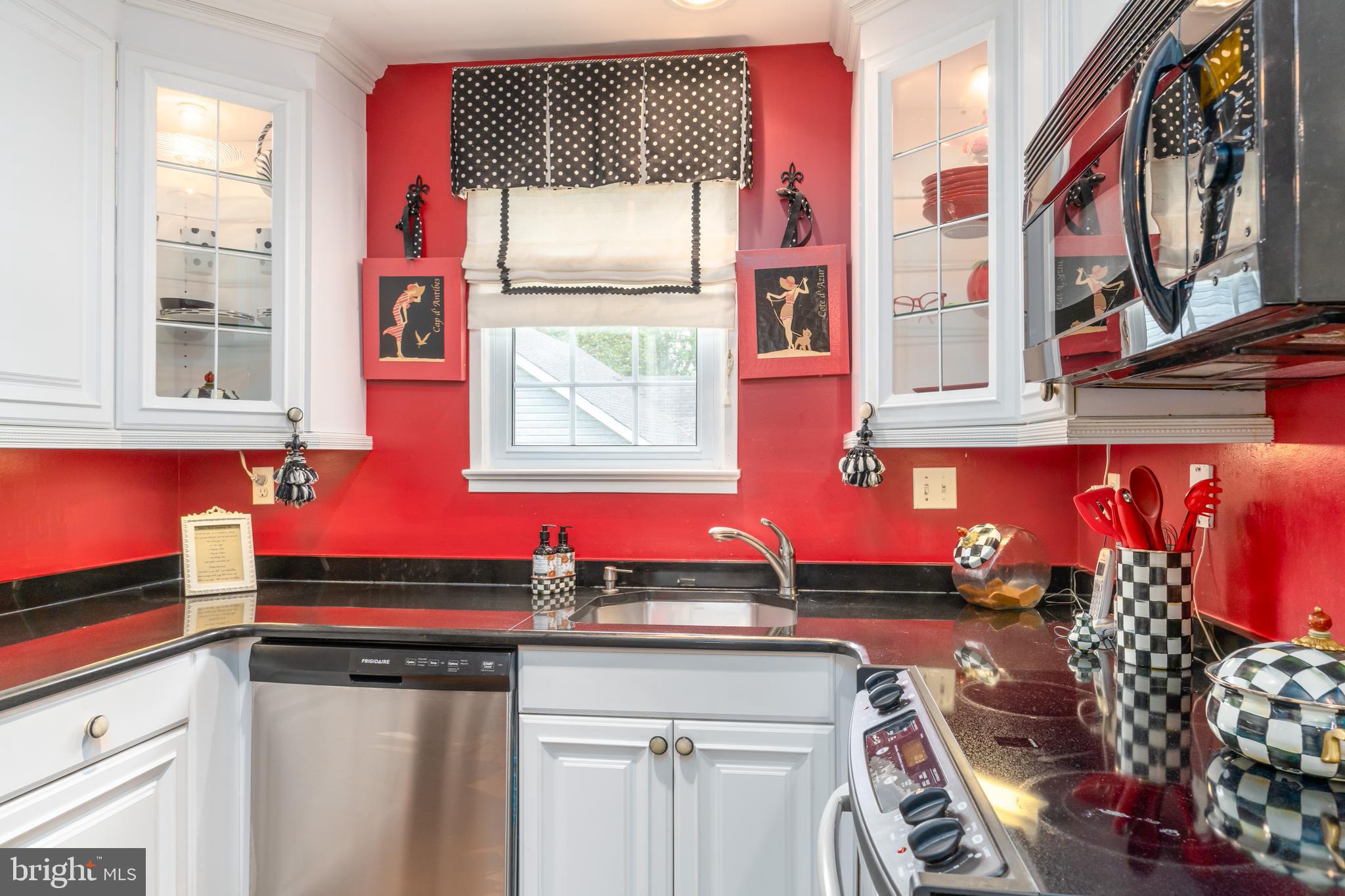 10041 Pratt Place Silver Spring, MD 20910 - Photo 12 of 44 Kitchen remodeled in '18 and appliance updated '20