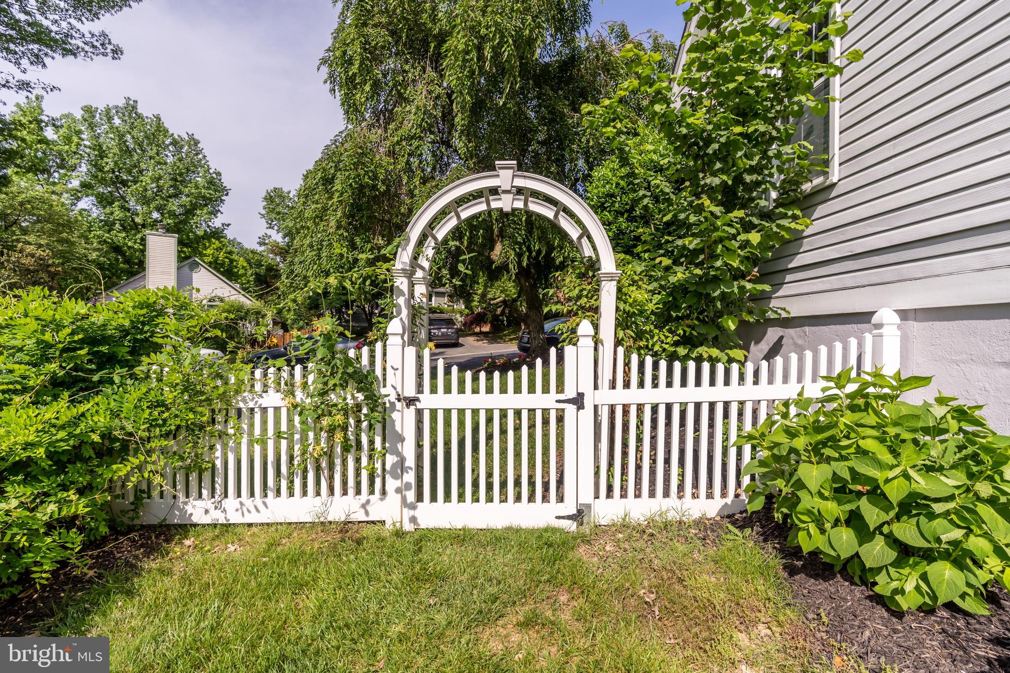 10041 Pratt Place Silver Spring, MD 20910 - Photo 42 of 44 Gallery Image 42