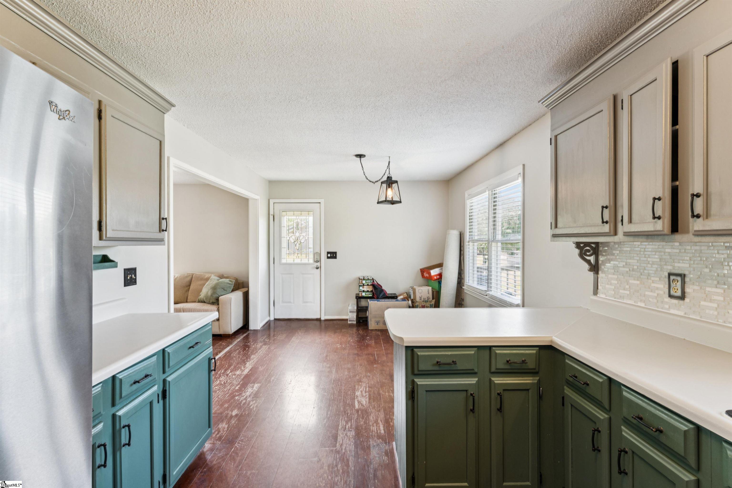 713 Jameson Road Easley, SC 29640 - Photo 10 of 41