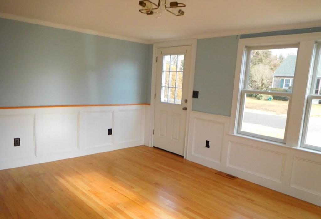7 Sylvan Road Bourne, MA 02559 - Photo 5 of 12 Gallery Image 5