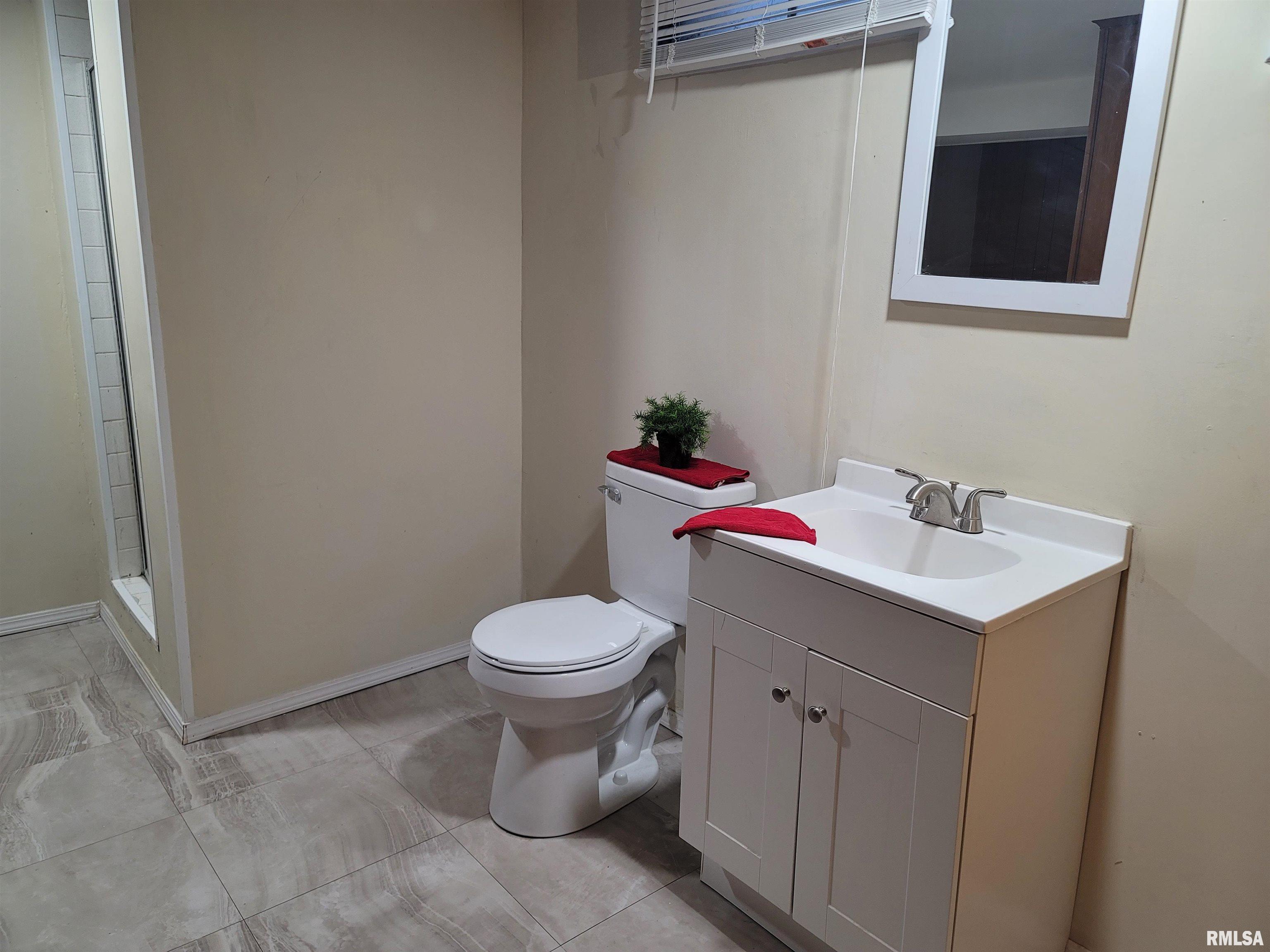 1102 West North Grand Avenue Springfield, IL 62702 - Photo 14 of 25
