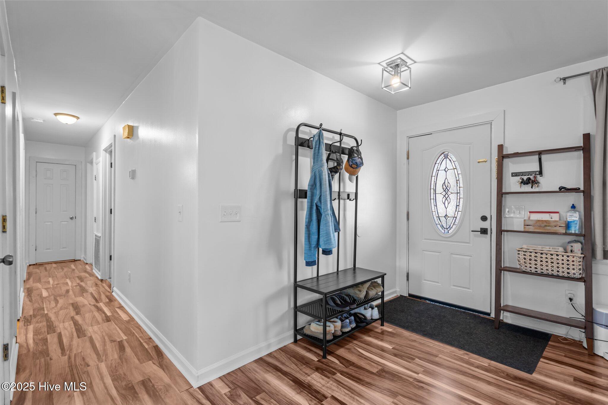 205 North Hampton Road Wilmington, NC 28409 - Photo 8 of 38 25-web-or-mls-DSC02938
