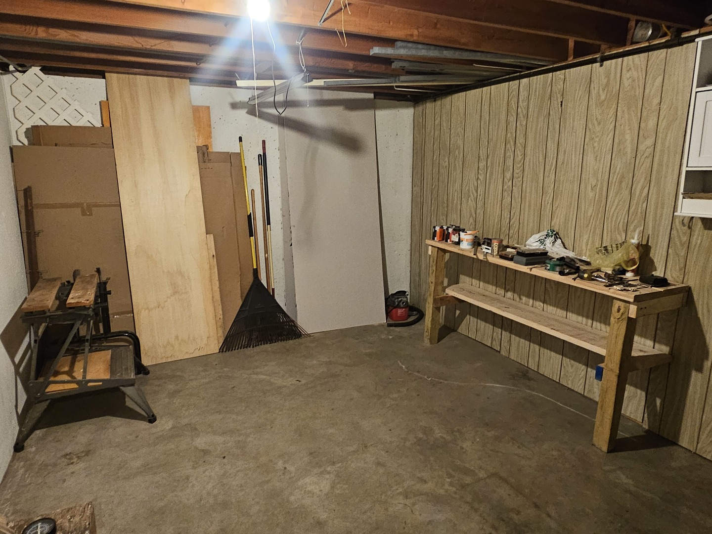 1504 Flock Avenue Rock Falls, IL 61071 - Photo 18 of 25 a view of a room with gym equipment