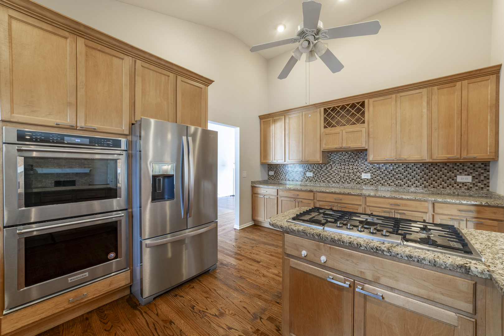200 North Maple Street Addison, IL 60101 - Photo 18 of 95 Gallery Image 18