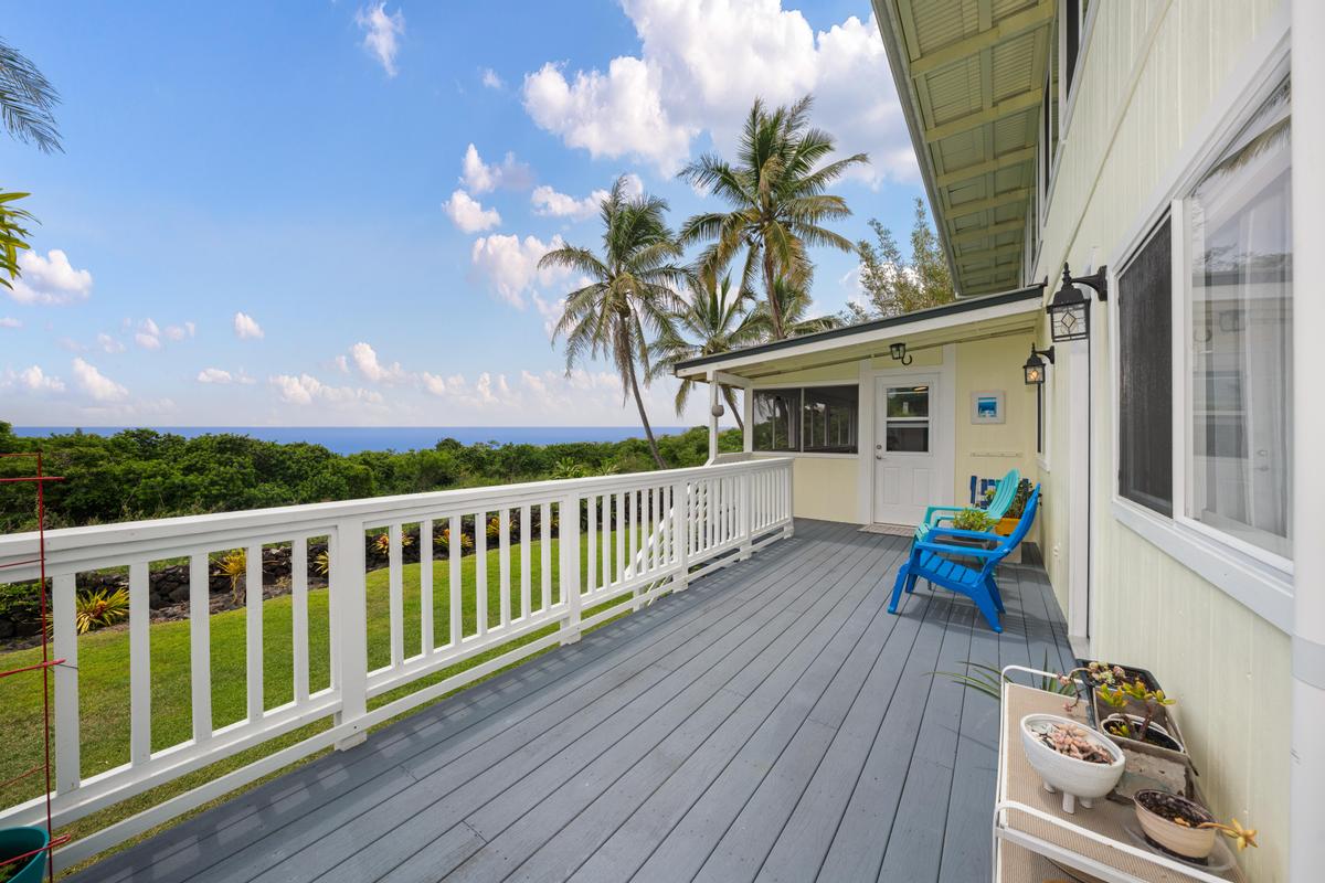85-4563 Hawaii Belt Road Captain Cook, HI 96704 - Photo 29 of 30 a view of a house with a porch