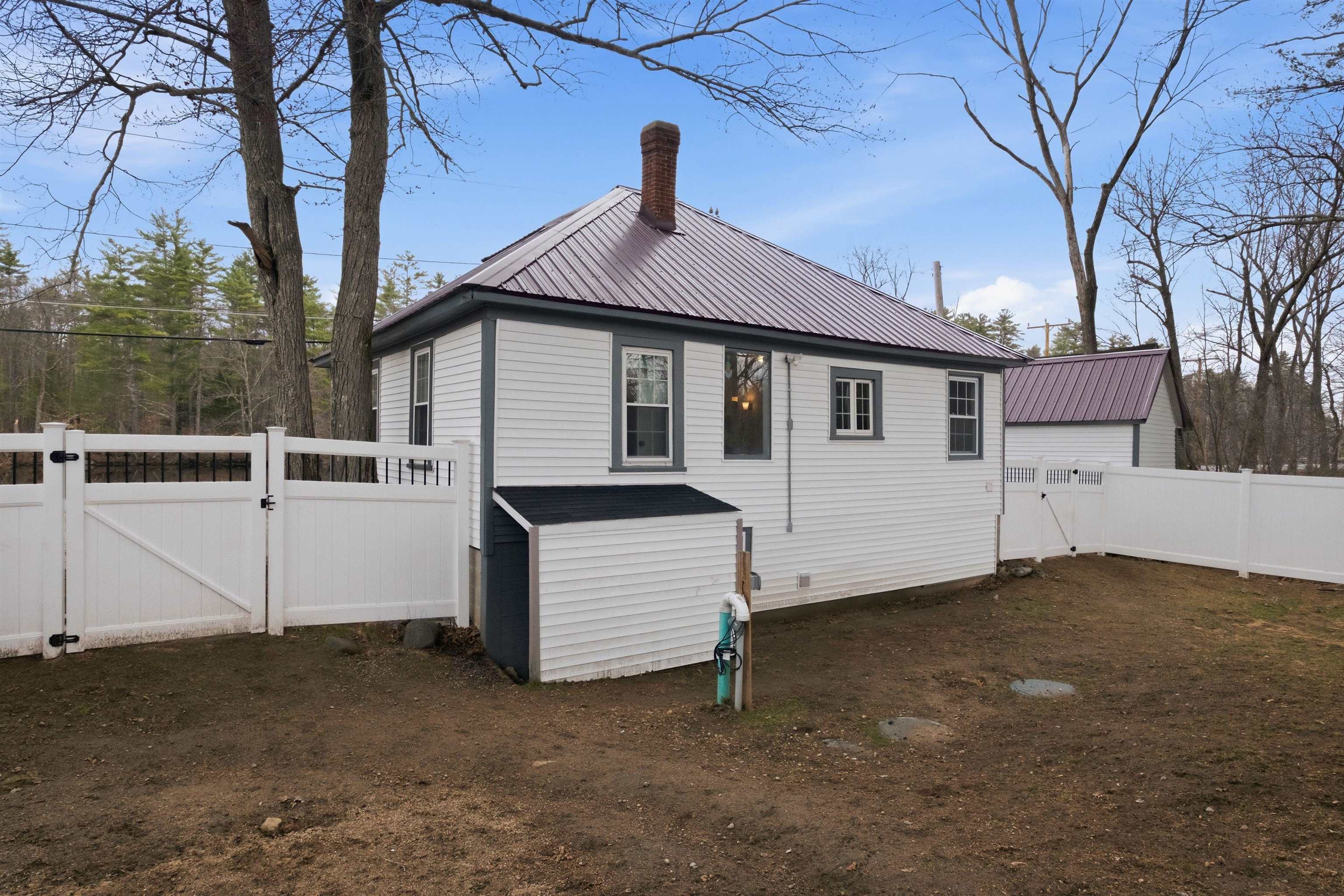 65 River Road Concord, NH 03303 - Photo 6 of 55