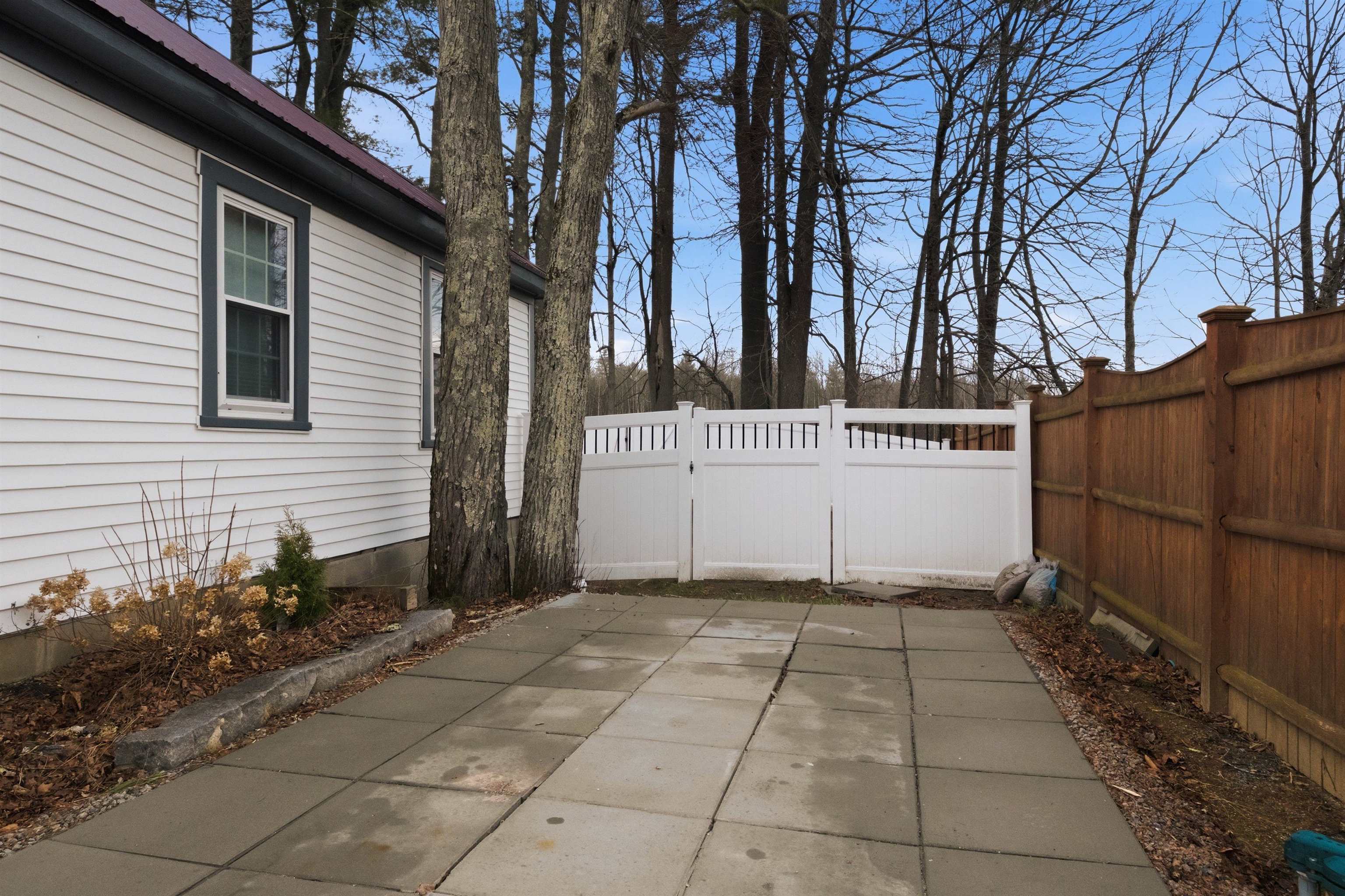 65 River Road Concord, NH 03303 - Photo 7 of 55