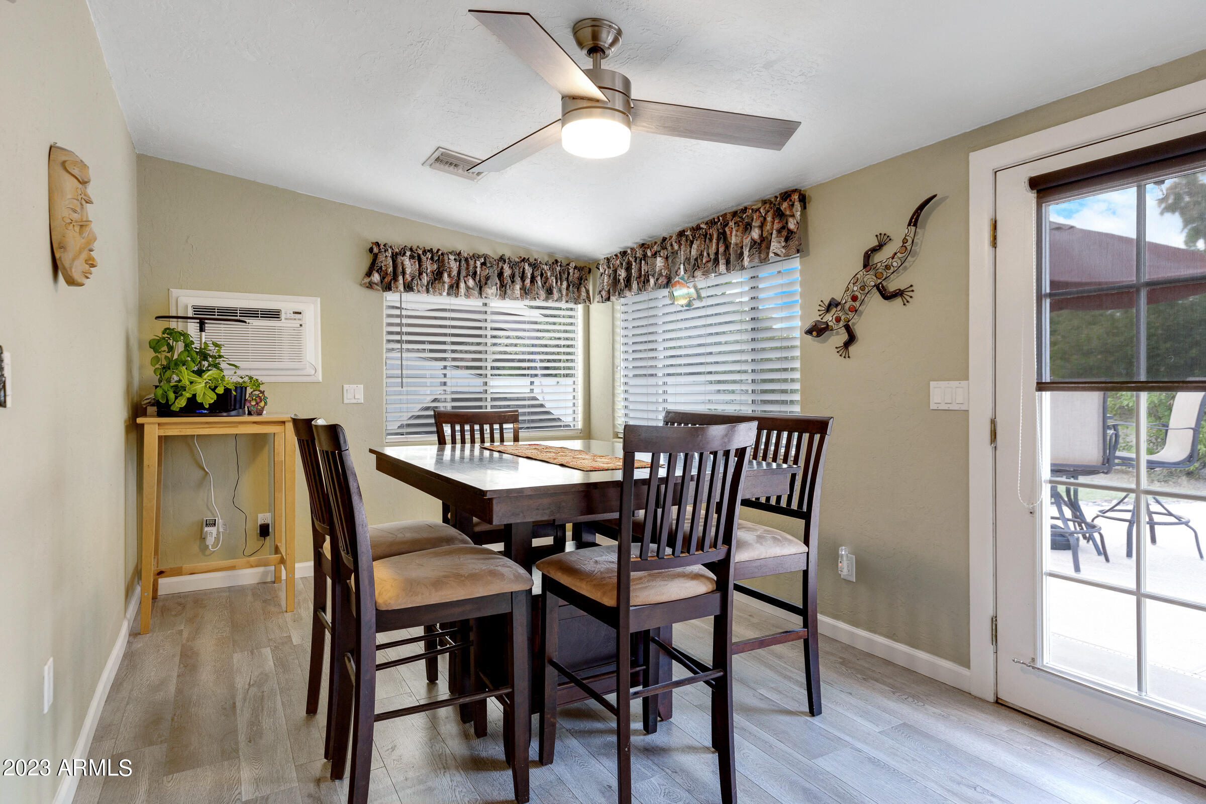 1206 East Del Rio Drive Tempe, AZ 85282 - Photo 20 of 55 1206 E Del Rio Dr-16