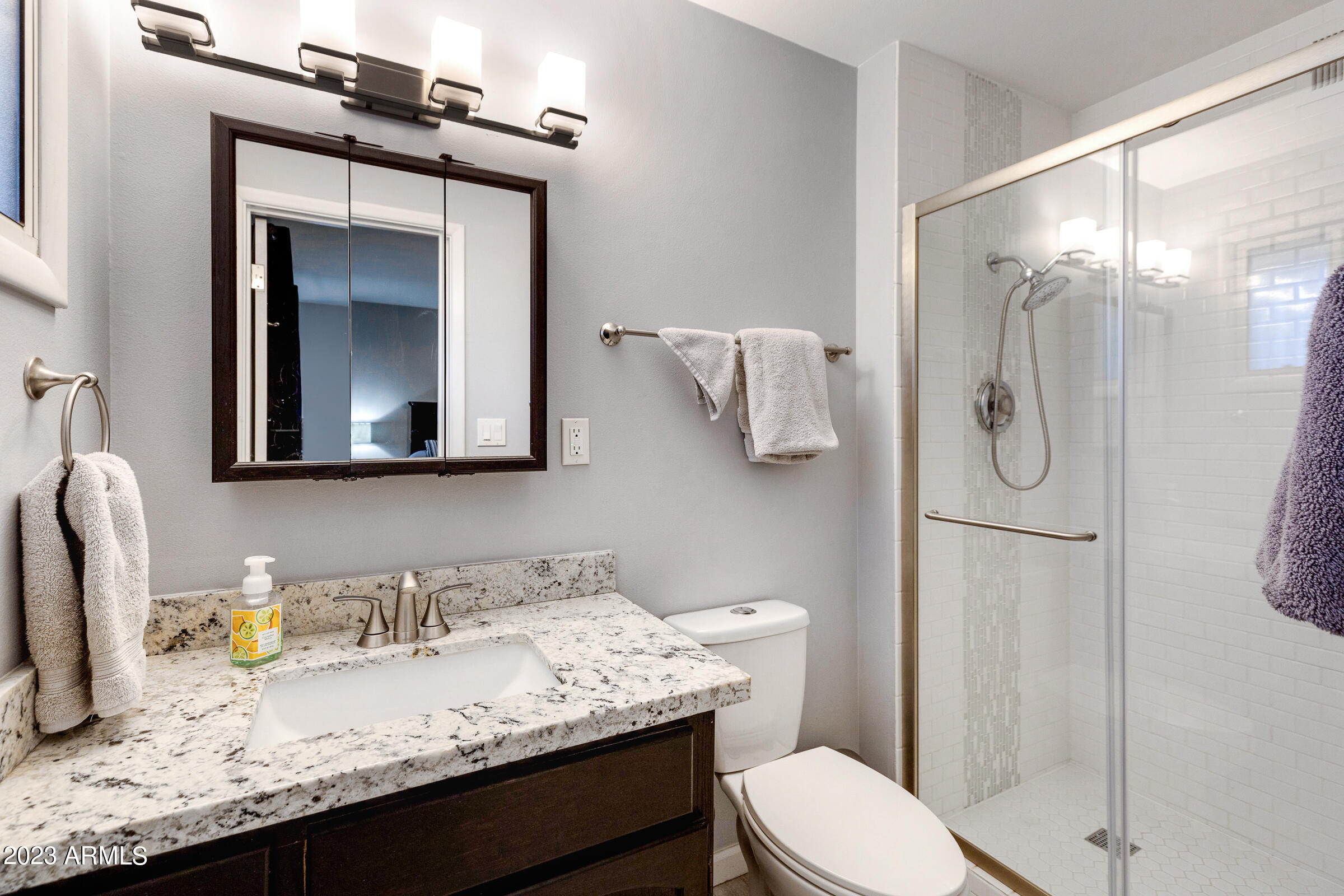 1206 East Del Rio Drive Tempe, AZ 85282 - Photo 23 of 55 1206 E Del Rio Dr-19