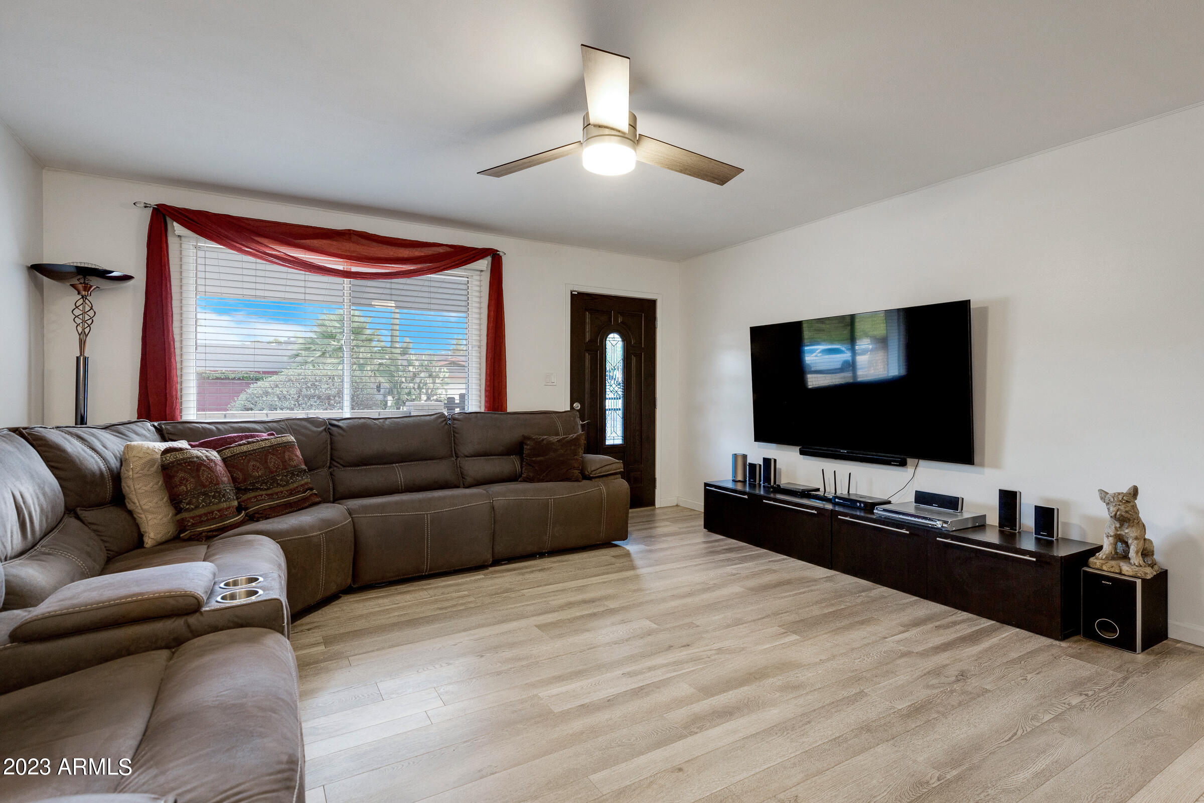 1206 East Del Rio Drive Tempe, AZ 85282 - Photo 10 of 55 1206 E Del Rio Dr-6