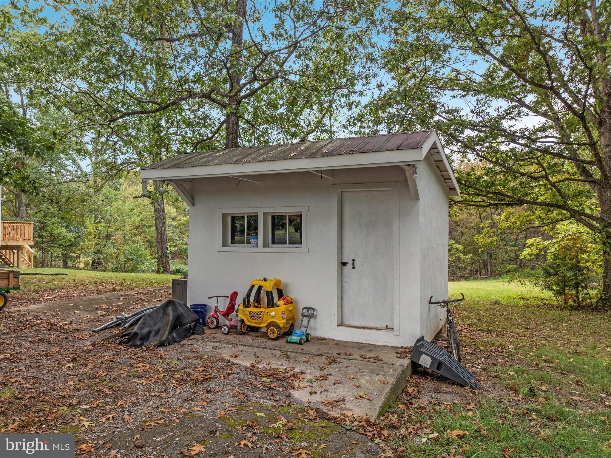 790 McDonald Road Winchester, VA 22602 - Photo 20 of 36 a view of a outdoor space and a sink