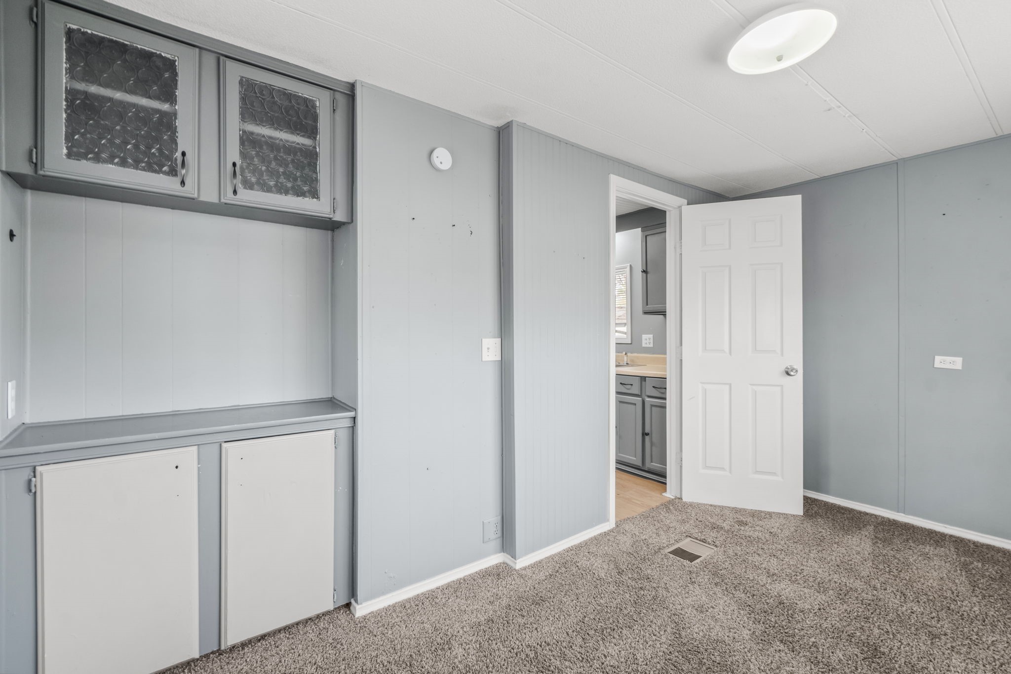 906 East Hanson Street Cleveland, TX 77327 - Photo 5 of 13