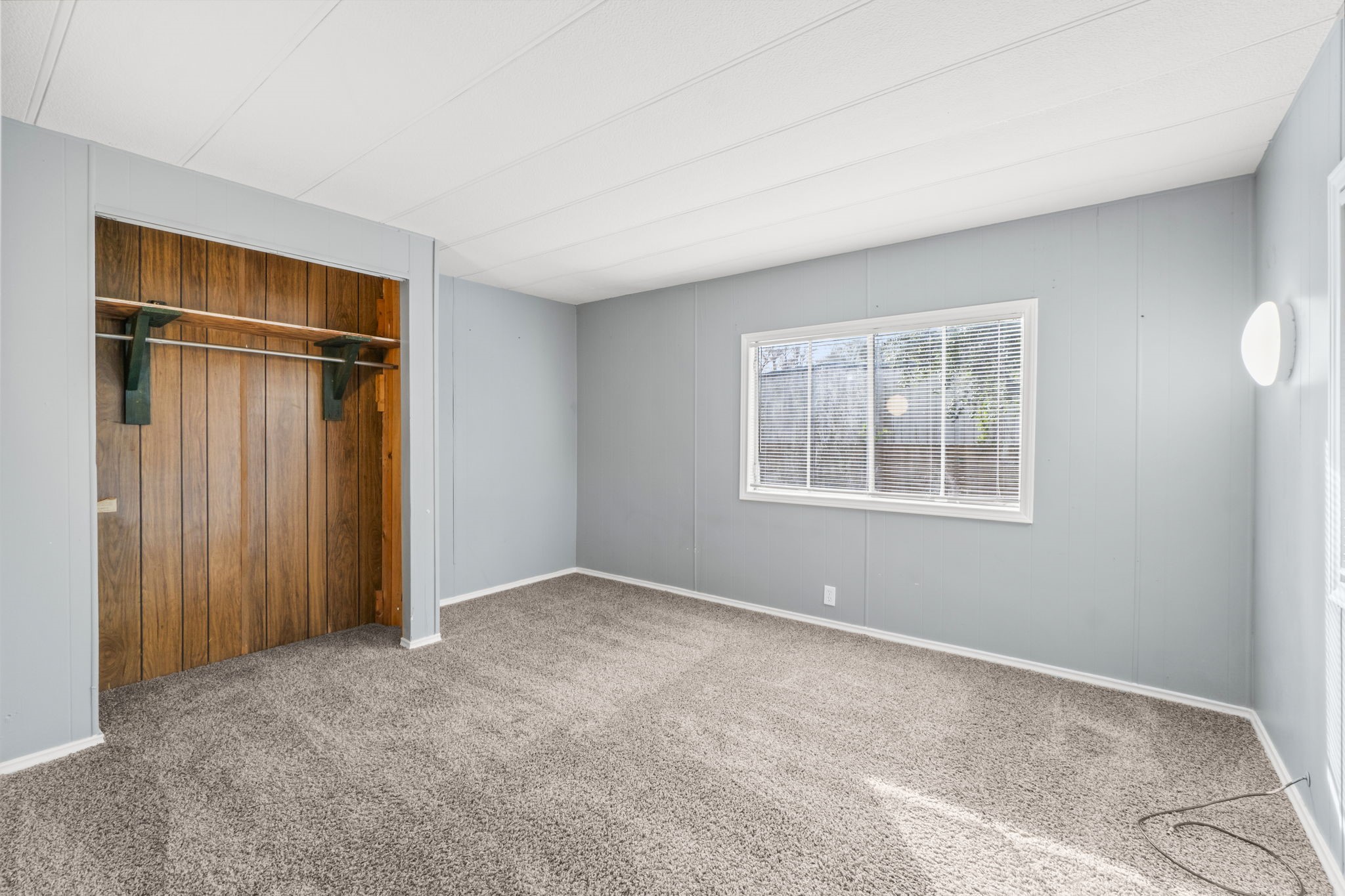 906 East Hanson Street Cleveland, TX 77327 - Photo 9 of 13