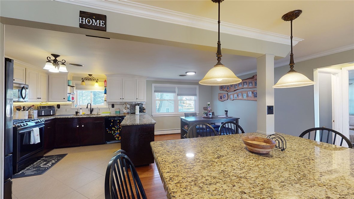 3 Tunmore Road Smithfield, RI 02828 - Photo 8 of 40