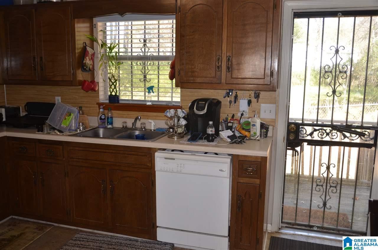 220 Gwin Avenue Bessemer, AL 35023 - Photo 8 of 24