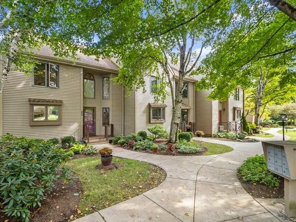 $499,900 | 770 Salisbury Street, Unit 424, Worcester, MA 01609