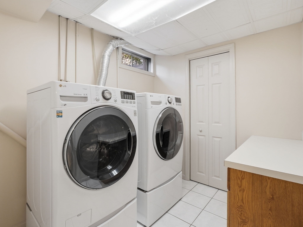 770 Salisbury Street, Unit 424 Worcester, MA 01609 - Photo 33 of 41