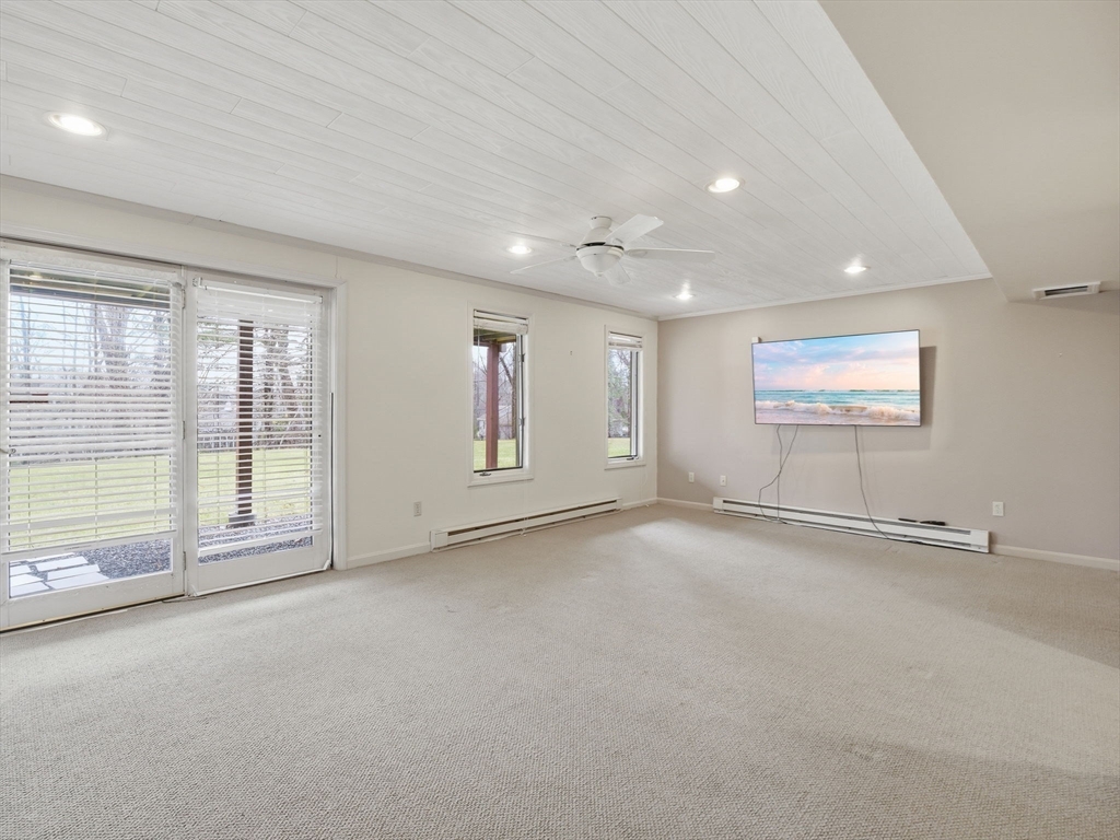 770 Salisbury Street, Unit 424 Worcester, MA 01609 - Photo 37 of 41