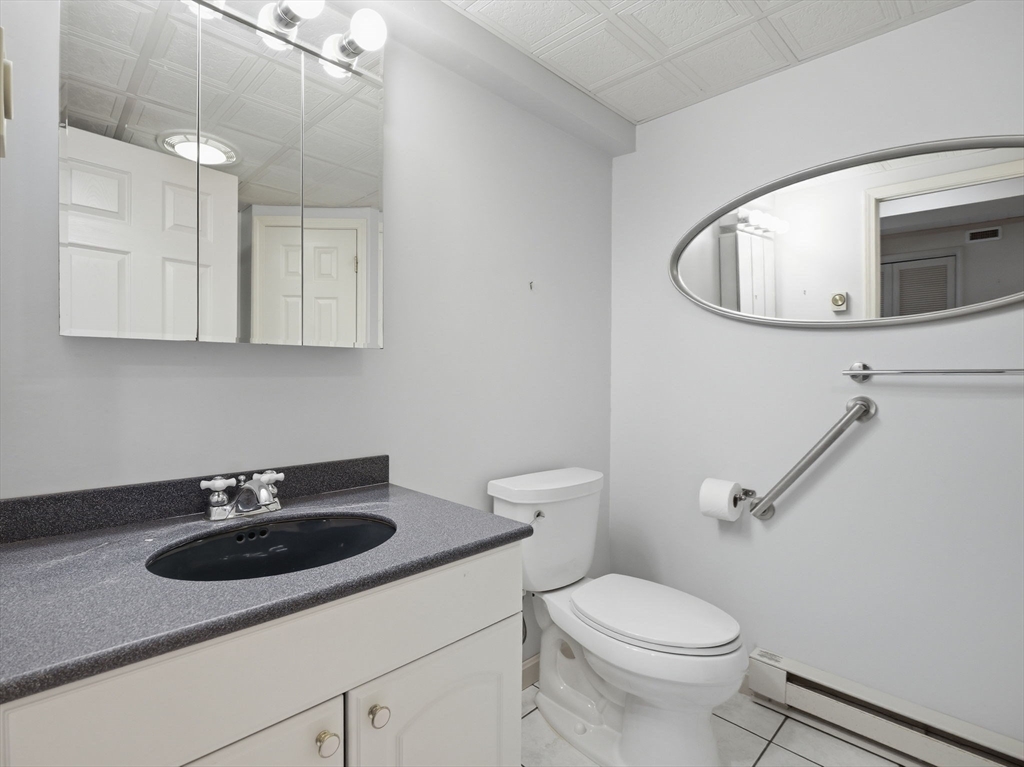 770 Salisbury Street, Unit 424 Worcester, MA 01609 - Photo 39 of 41