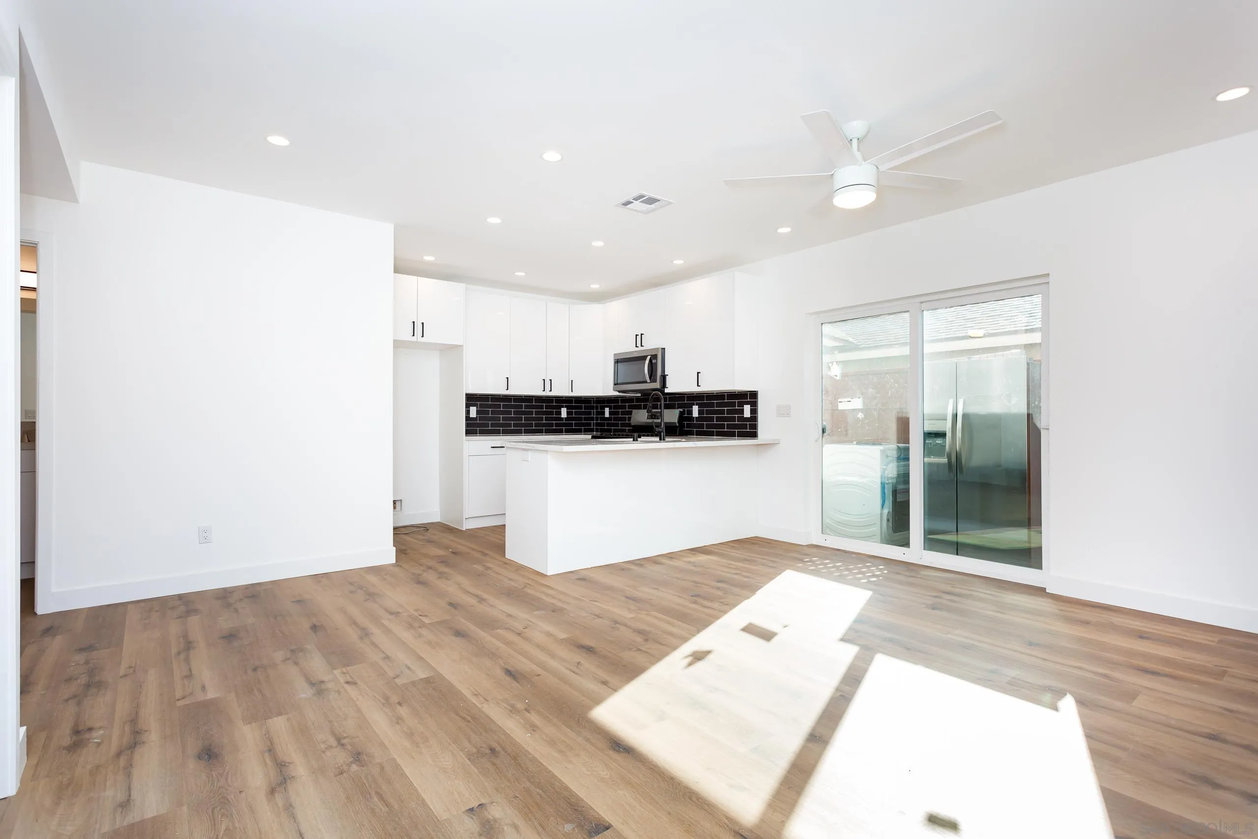 5721-23 Campanile Way San Diego, CA 92115 - Photo 3 of 59