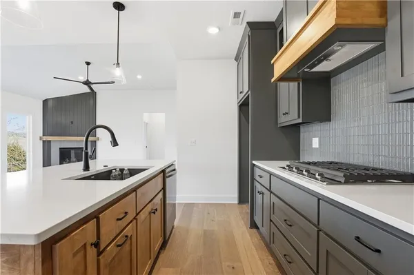 $537,500 | 502 7th Street, Smithville, MO 64089